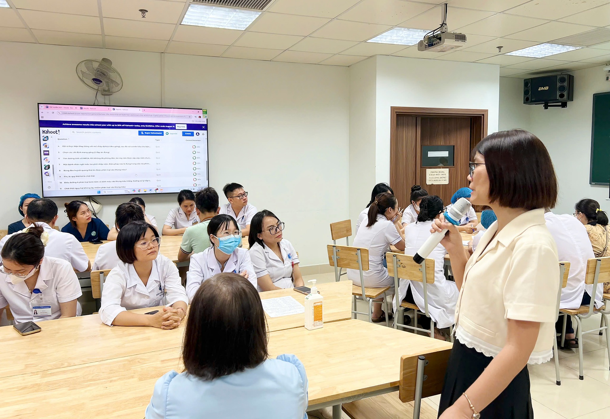 Tập huấn kiểm soát nhiễm khuẩn - Vì sức khoẻ cộng đồng